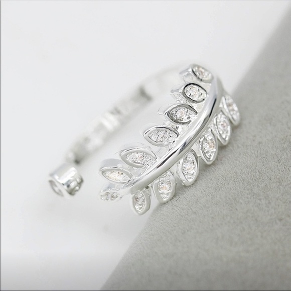 FASHION RING - Picture 3 of 8